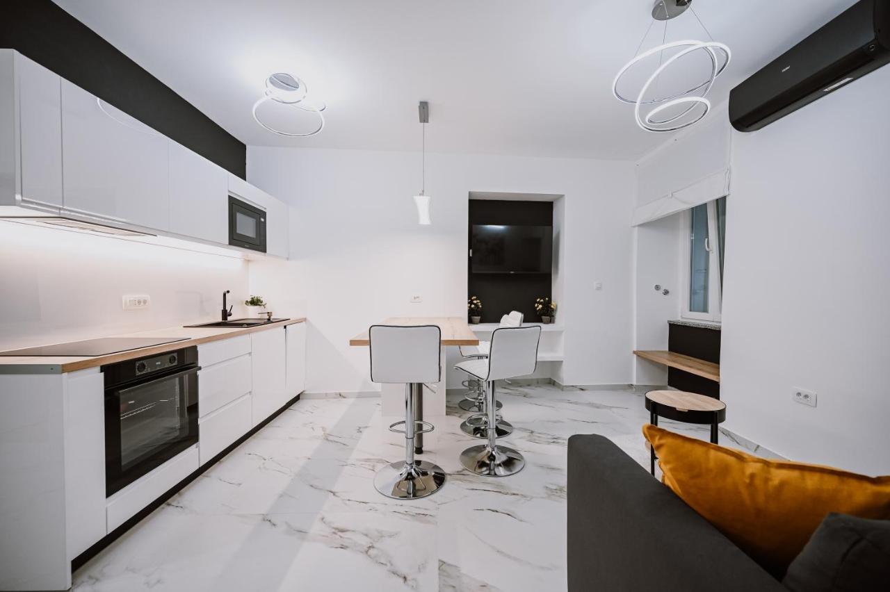 Old Square Apartment ริเยกา ภายนอก รูปภาพ