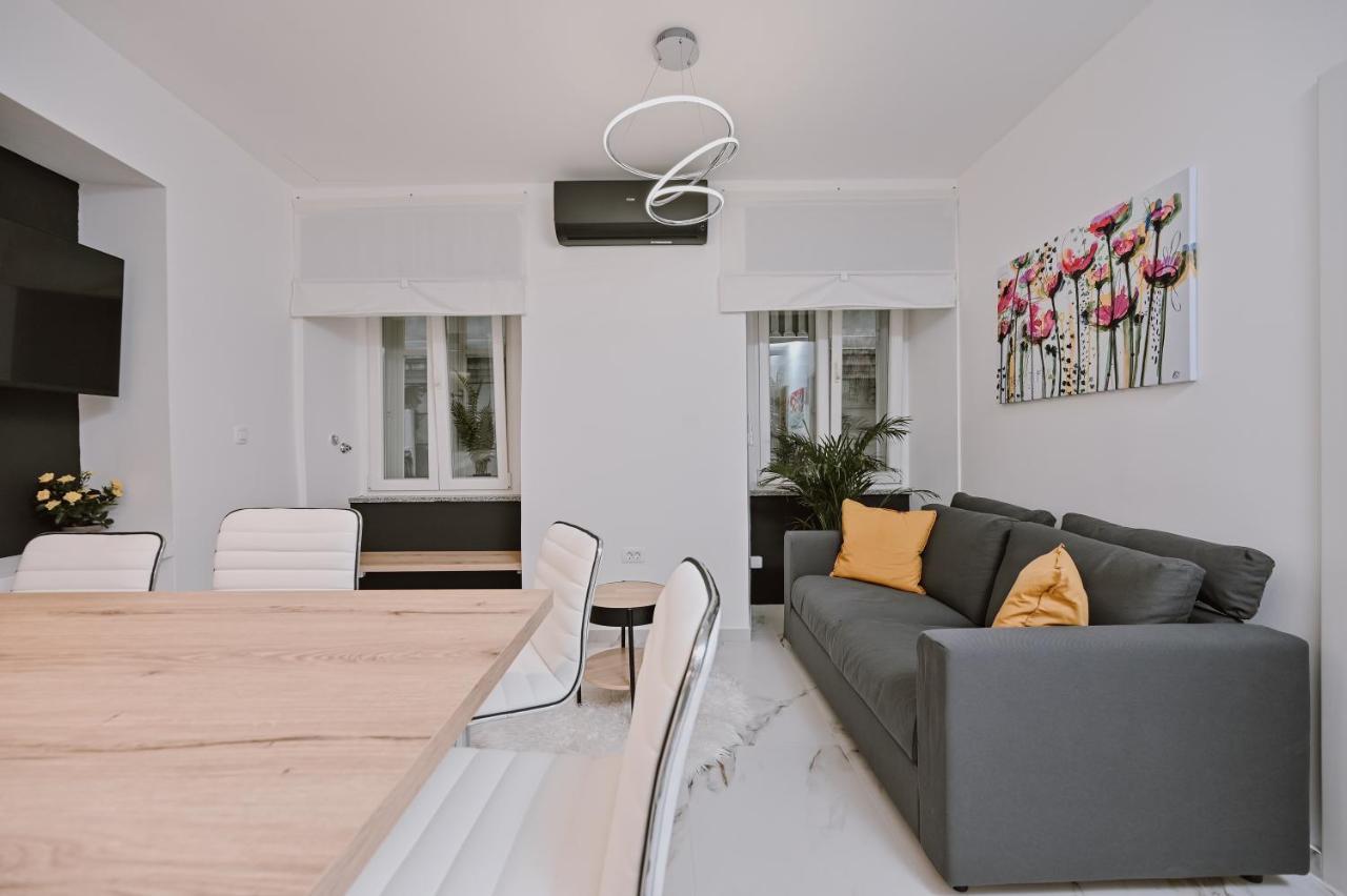 Old Square Apartment ริเยกา ภายนอก รูปภาพ